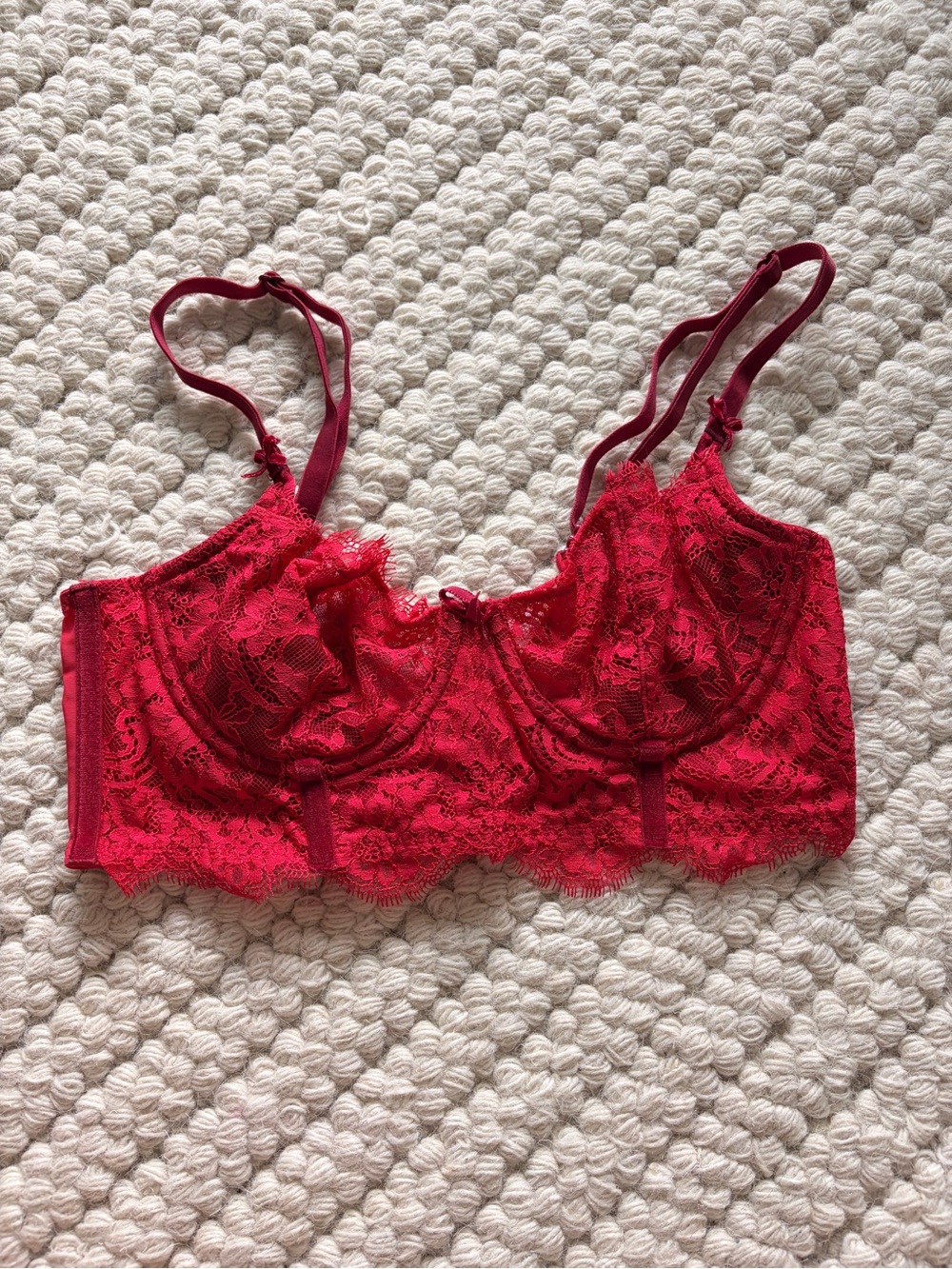 Victoria’s secret red lacy bra